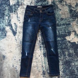 Encore Capris - Size 4/5